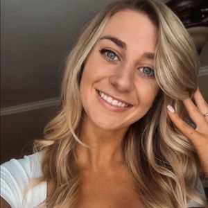 Meet your Posher, Kelsey